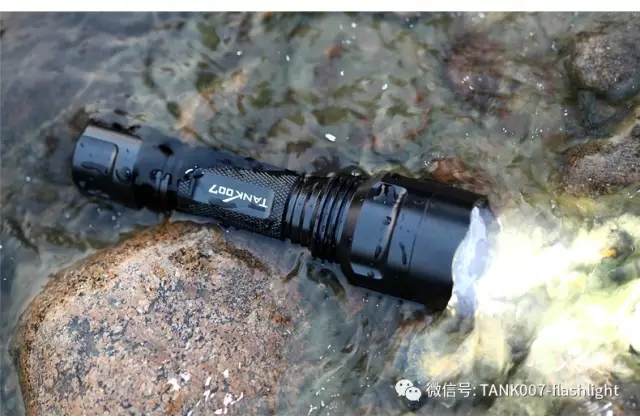 探客手電筒 探客手電筒