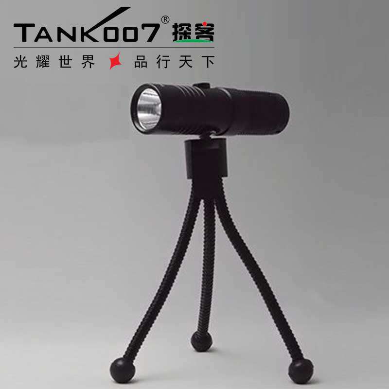 1577504186718089.jpg 手電筒廠家