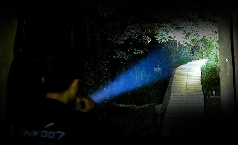 led強光戶外手電筒_led手電筒 led強光戶外手電筒_led手電筒